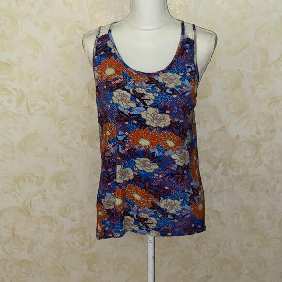 NWOT! Gilli Floral/Lace Tank Top - Picture 3 of 14